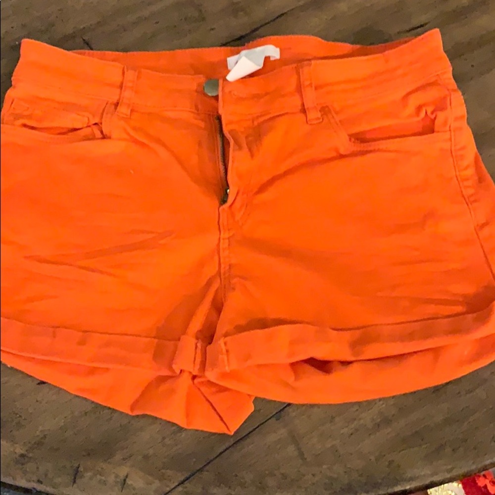 HM cuffed shorts